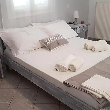 Maria In Paros * Naousa (Paros)